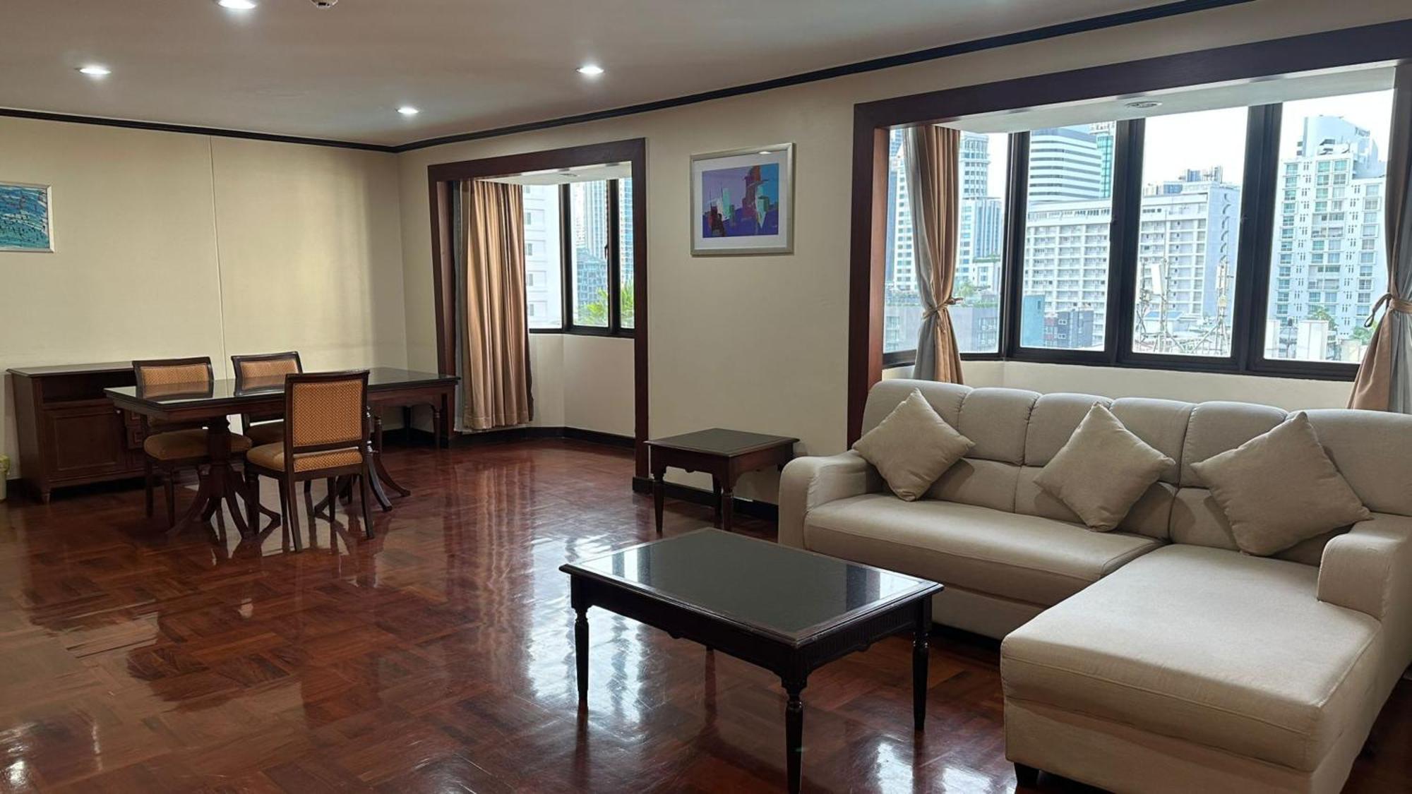 ホテル Omni Tower Sukhumvit Nana Direct バンコク都 エクステリア 写真