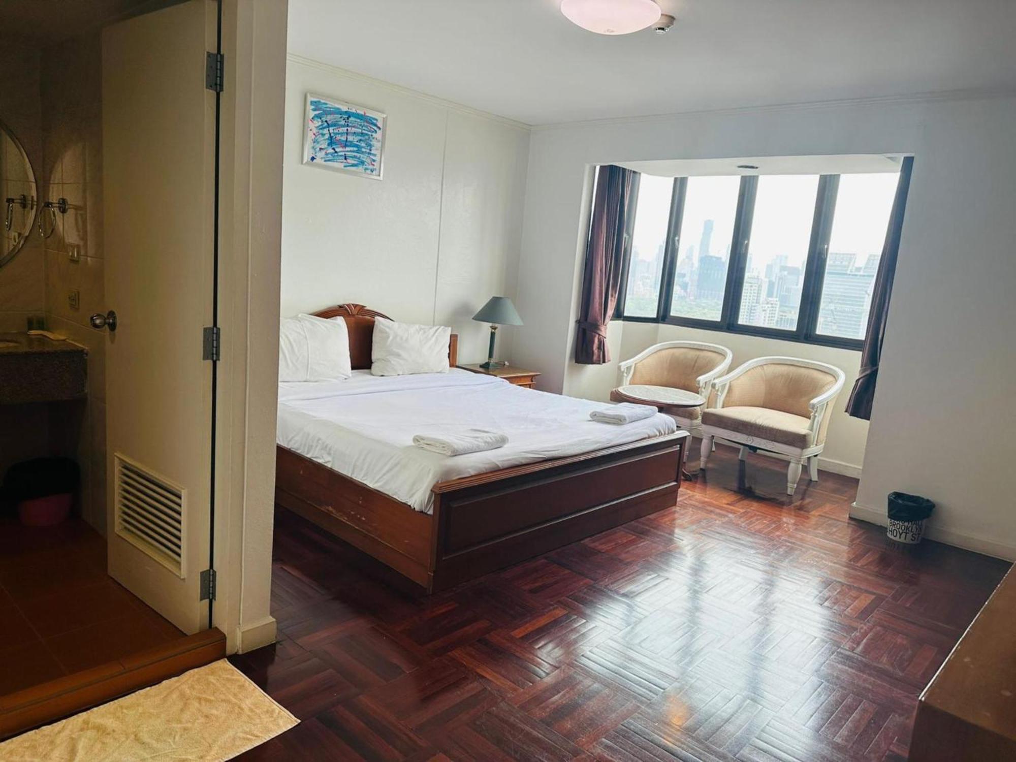 ホテル Omni Tower Sukhumvit Nana Direct バンコク都 エクステリア 写真