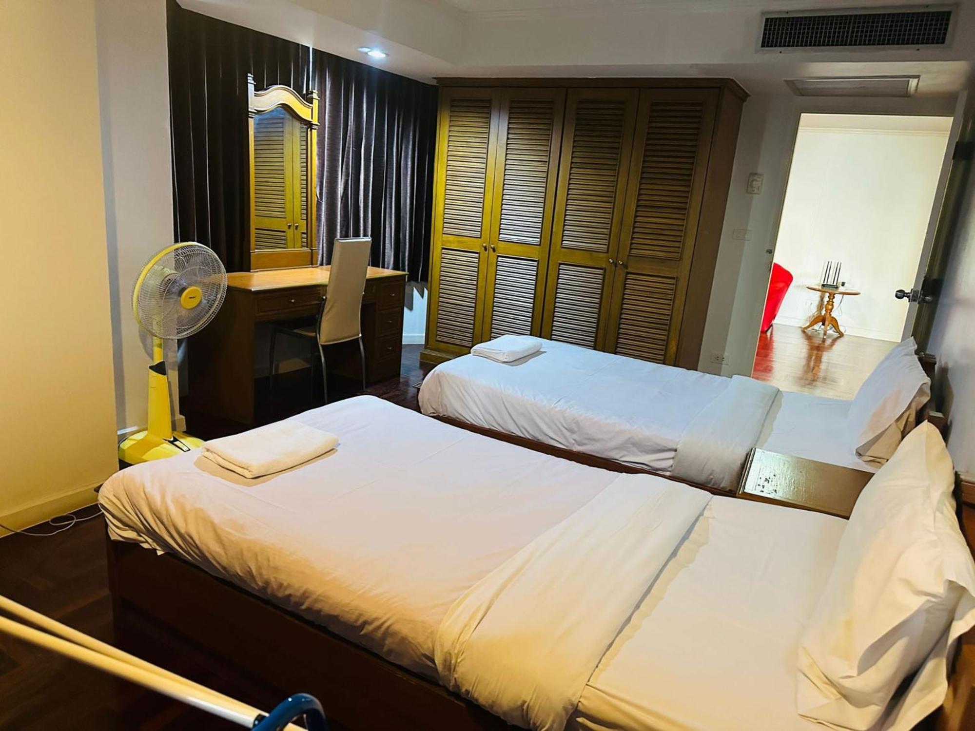 ホテル Omni Tower Sukhumvit Nana Direct バンコク都 エクステリア 写真