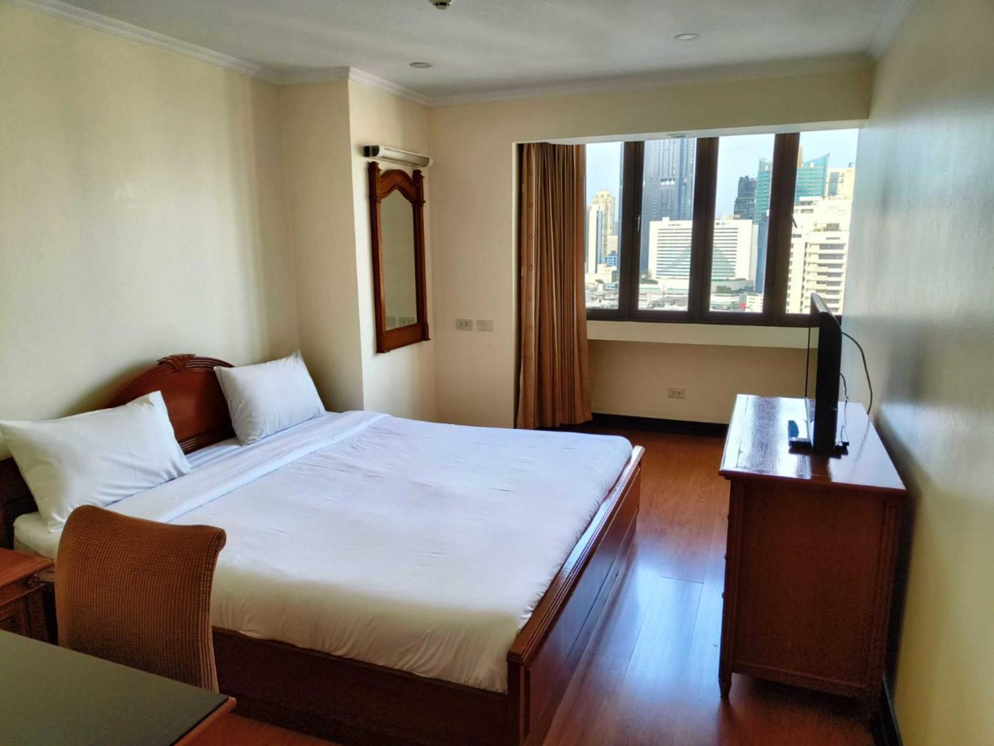 ホテル Omni Tower Sukhumvit Nana Direct バンコク都 エクステリア 写真