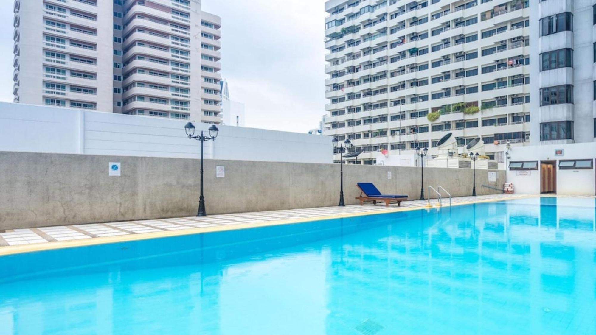 ホテル Omni Tower Sukhumvit Nana Direct バンコク都 エクステリア 写真