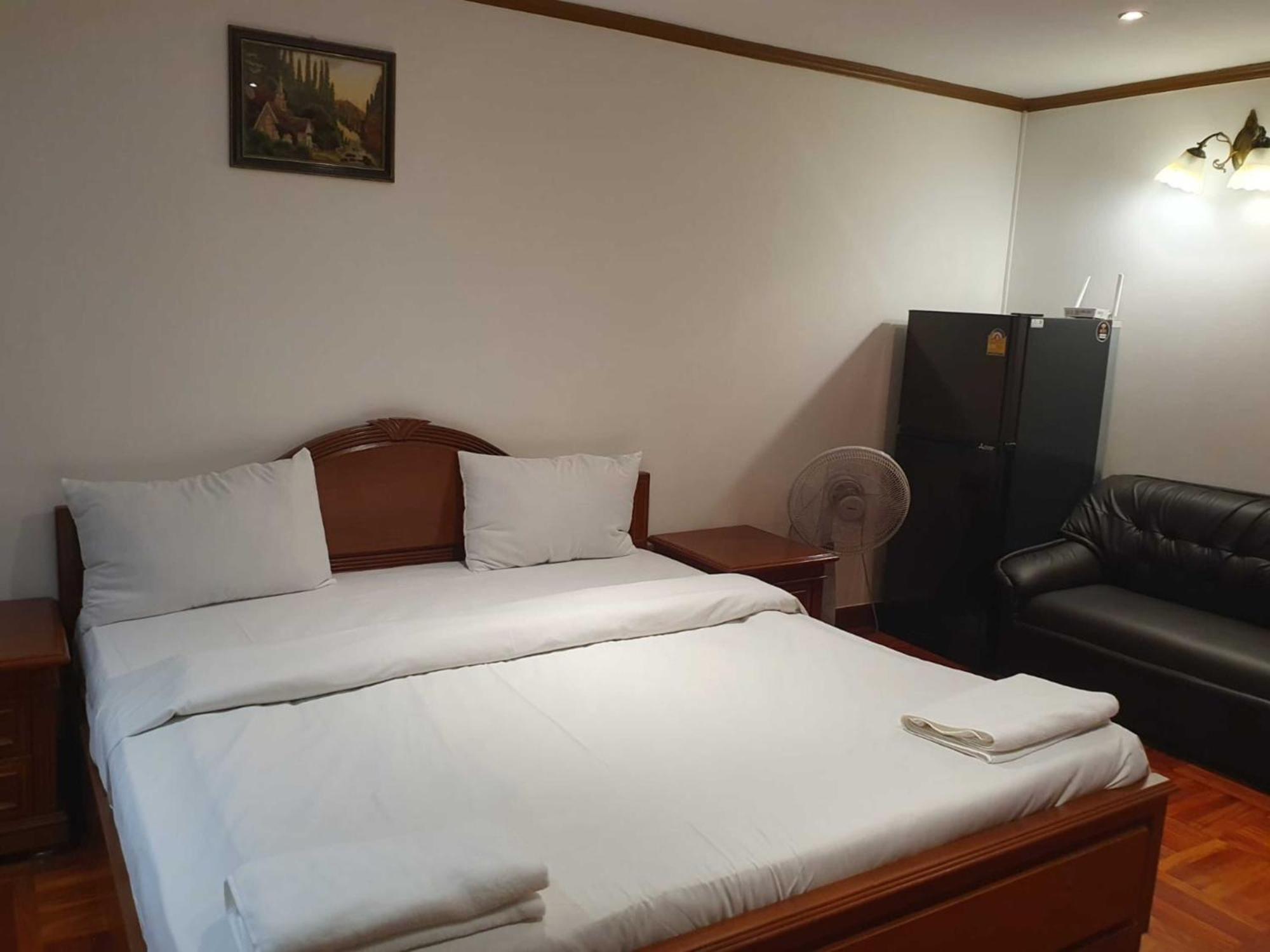 ホテル Omni Tower Sukhumvit Nana Direct バンコク都 エクステリア 写真